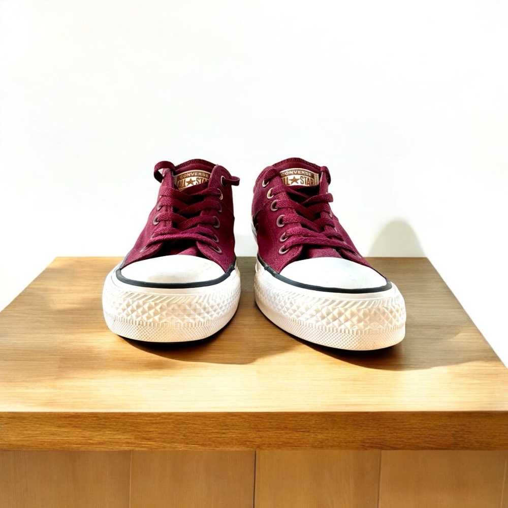 Women’s Converse Chuck Taylor All Star Low Top Sneaker-Size 8 - Picture 2 of 9